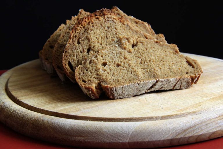 Jak upéct domácí kváskový chleba